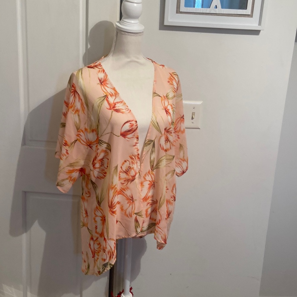 Women’s wrap/coverup, OS, floral, previously loved